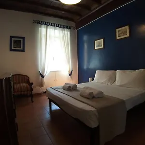https://easy-holidays-laterano.it-romehotels.com